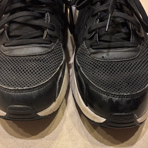 Nike Air Max Men's Black and White Sneakers - Picture 5 of 5